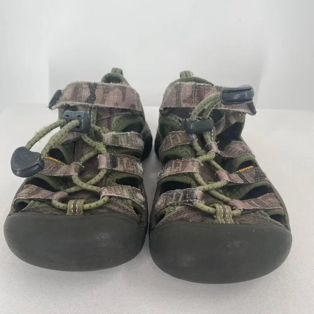 Keen Camo Boys Newport H2 Sandals Size 9.5